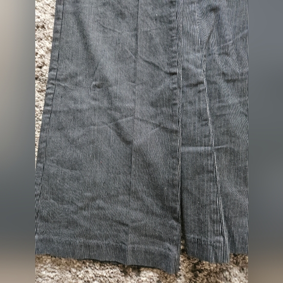 ⭐️PRICEDROP⭐️2PC GUESS pants BUNDLE - Picture 8 of 15